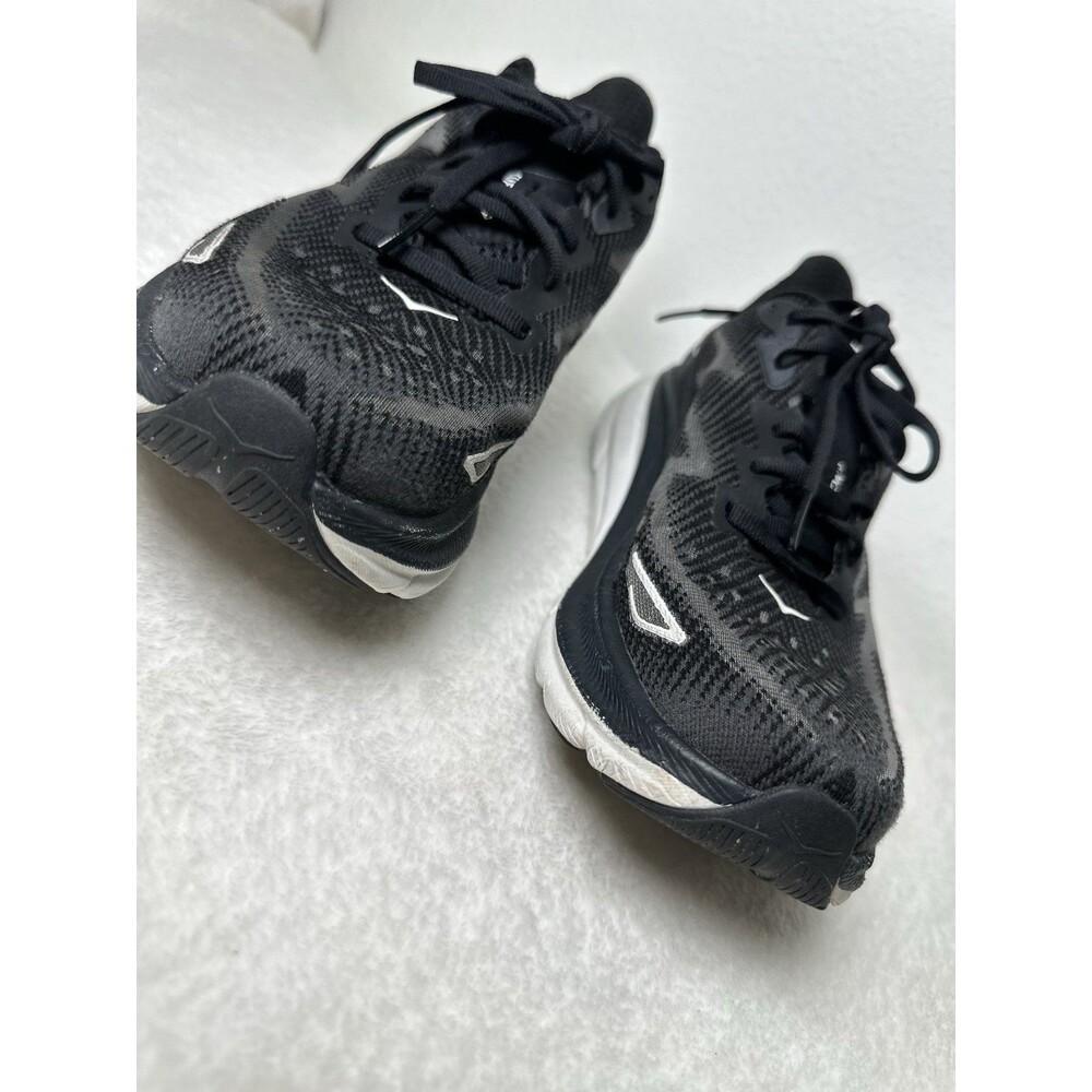 Hoka One One Clifton 9 Women's Size 7.5B Black White Running Lightweight Shoes - Picture 10 of 13
